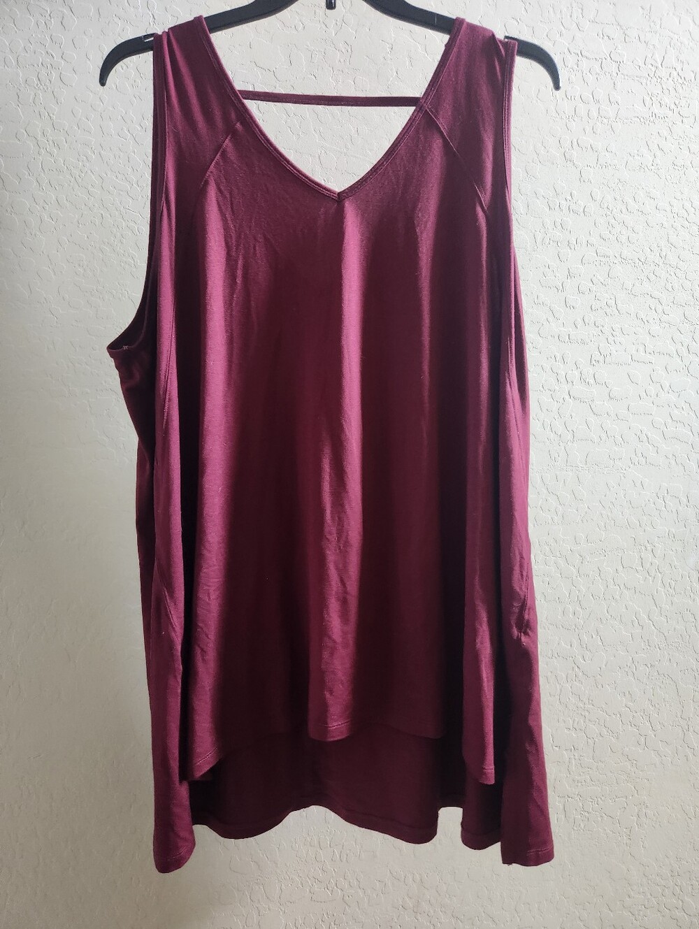 Lane Bryant Wine V-Neck Sleeveless Tank
